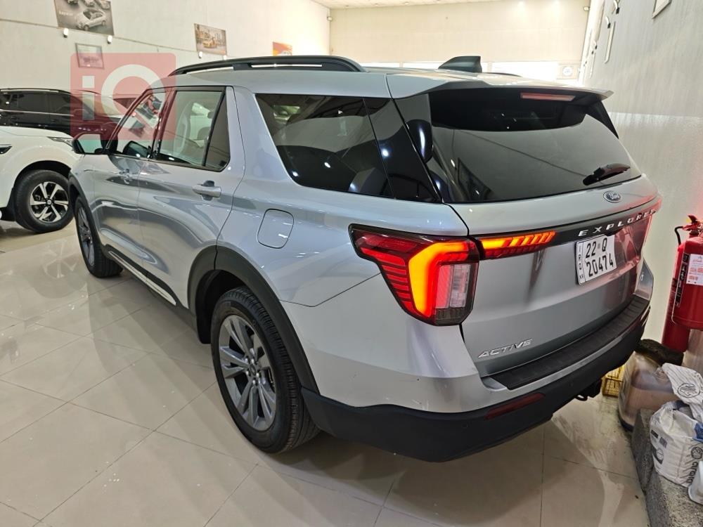 Ford Explorer